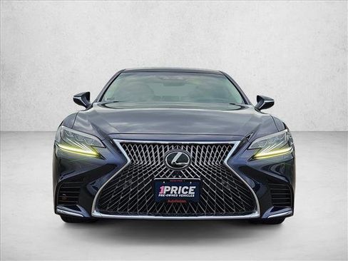 Used 2018 Lexus LS 500 w/ Luxury Package RWD image 2