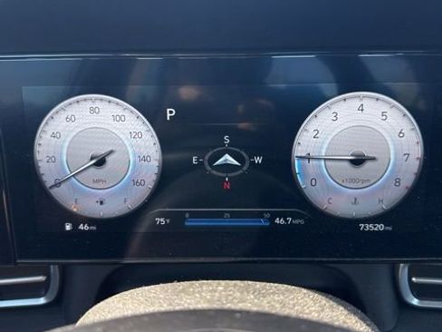 Used 2023 Hyundai Elantra SEL w/ Convenience Package FWD image 2