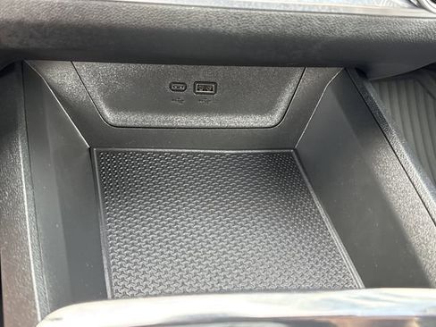 Used 2026 Chevrolet Equinox RS w/ Convenience Package III image 25