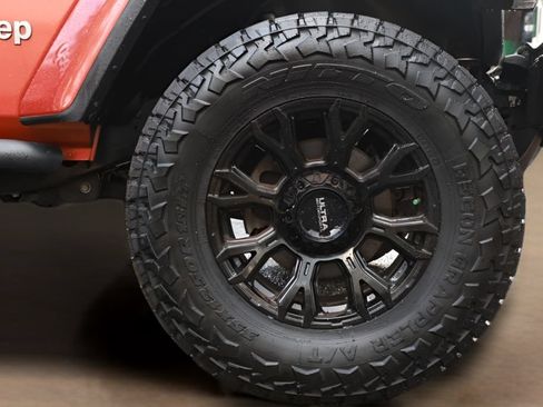 Used 2021 Jeep Gladiator Overland AWD/4WD image 46