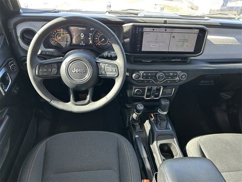 Used 2024 Jeep Wrangler Sport S image 17
