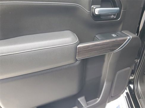 Certified 2022 Chevrolet Silverado 1500 LTZ image 11