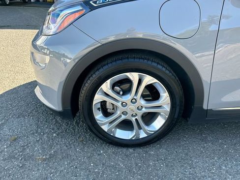 Used 2021 Chevrolet Bolt LT FWD image 30