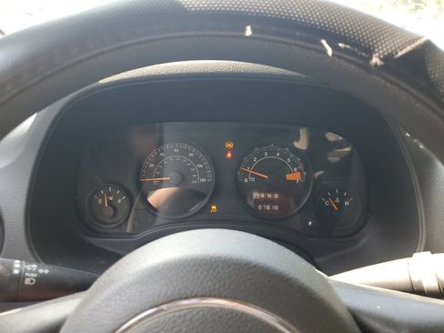 Used 2015 Jeep Patriot Sport w/ Power Value Group FWD image 25