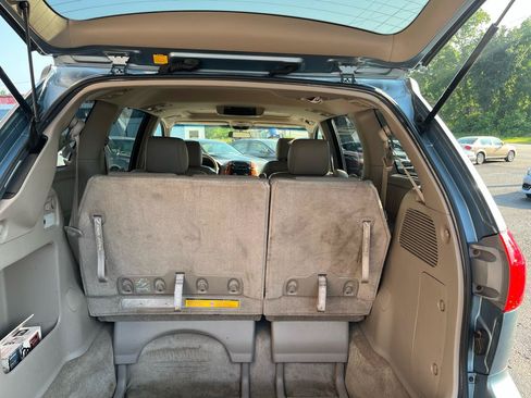 Used 2008 Toyota Sienna XLE Limited AWD/4WD image 8