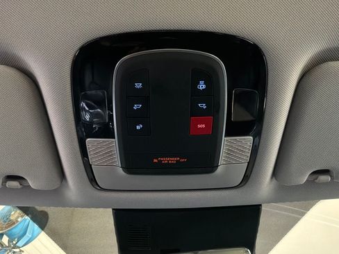 Used 2025 Hyundai Palisade SEL FWD image 18