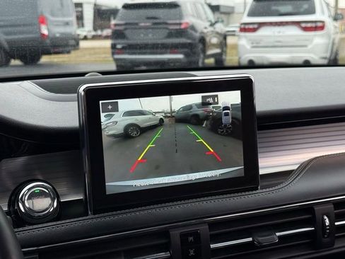 Used 2022 Lincoln Corsair AWD w/ Premium Package image 8