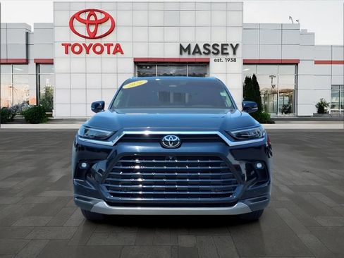 Used 2026 Toyota Grand Highlander AWD image 8