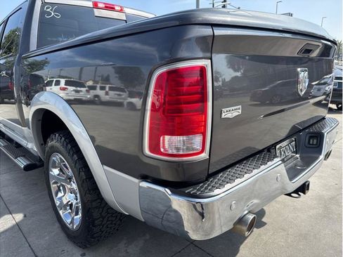 Used 2014 RAM 1500 Laramie w/ Convenience Group AWD/4WD image 8