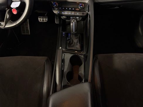 Used 2022 Hyundai Elantra N FWD image 17