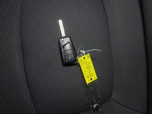 Used 2023 Toyota RAV4 LE image 34