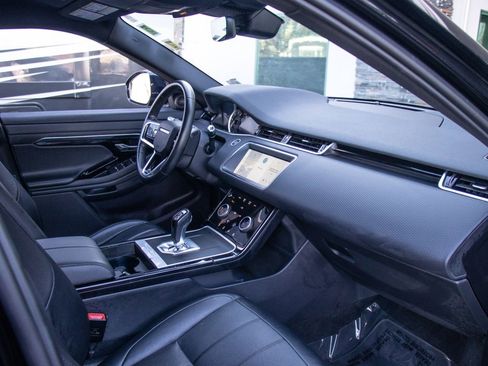 Used 2021 Land Rover Range Rover Evoque S image 18