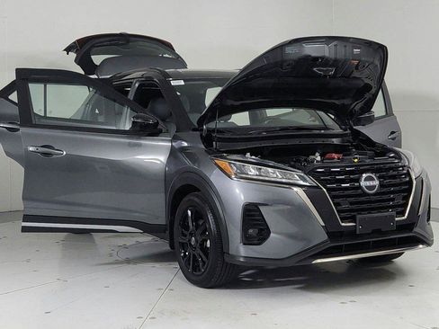 Certified 2024 Nissan Kicks SR w/ SR Premium Package FWD image 9