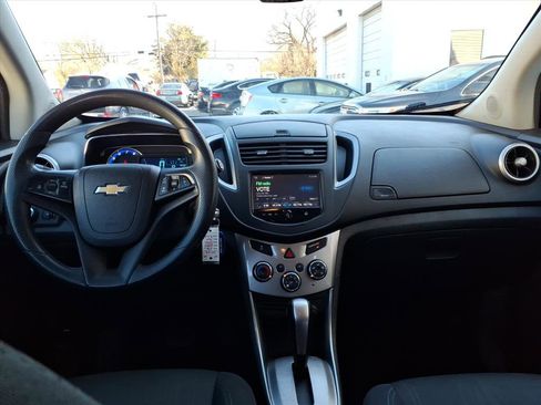 Used 2016 Chevrolet Trax LT image 7