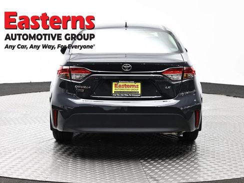 Used 2025 Toyota Corolla LE FWD image 6