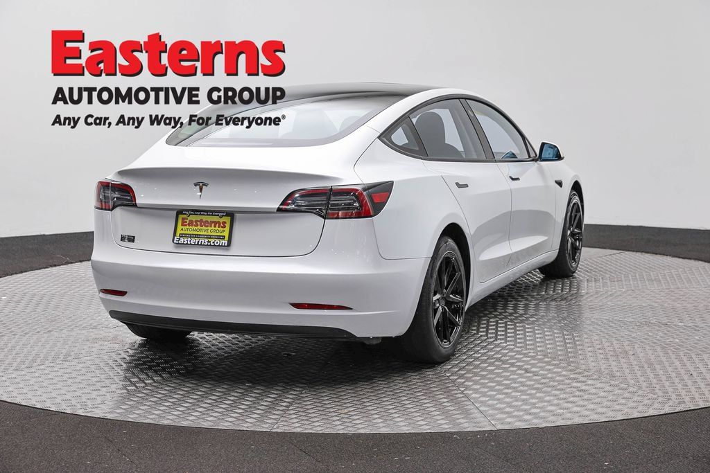 Used 2023 Tesla Model 3 Standard Range RWD image 5