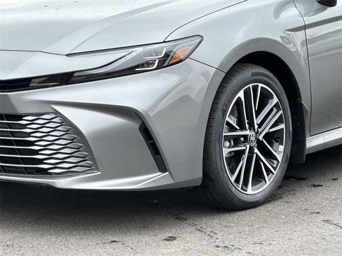 New 2026 Toyota Camry XLE image 7