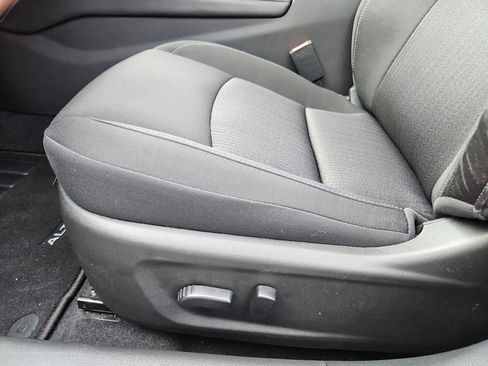 Used 2023 Nissan Altima 2.5 SV image 23