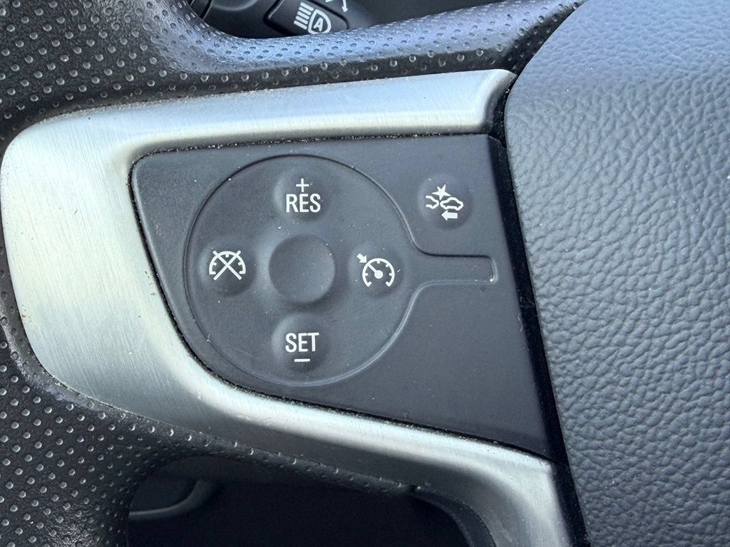 Used 2024 GMC Terrain SLE FWD image 25