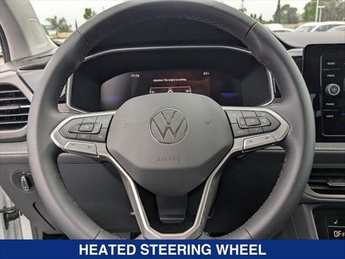 New 2026 Volkswagen Taos SE FWD image 12
