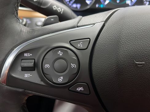 Used 2018 Buick LaCrosse Premium w/ Sun and Shade Package AWD/4WD image 6