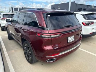 Used 2023 Jeep Grand Cherokee Overland w/ Advanced Protech Group III AWD/4WD video 2