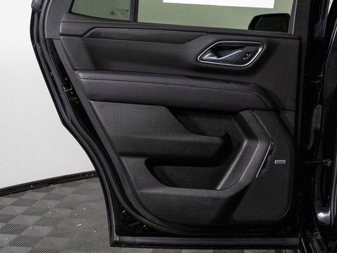 Used 2023 GMC Yukon AT4 image 34