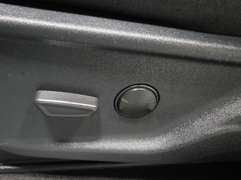 Used 2024 Ford F150 XLT image 17