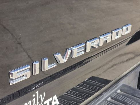 Used 2023 Chevrolet Silverado 2500 High Country w/ Z71 Off-Road Package AWD/4WD image 8