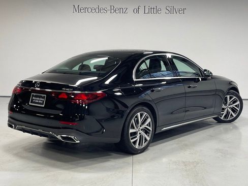 Used 2026 Mercedes-Benz E 350 4MATIC image 6