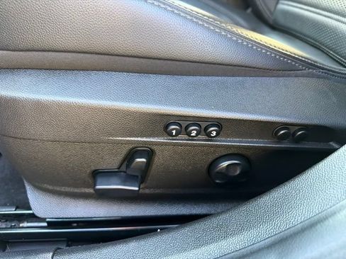 Used 2022 Alfa Romeo Giulia Veloce AWD/4WD image 9