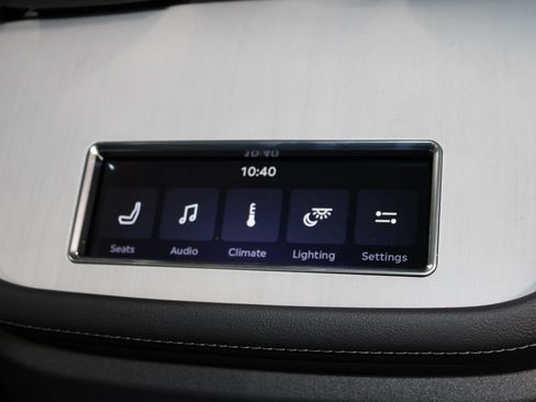 New 2026 Lincoln Navigator L Premier AWD/4WD image 36