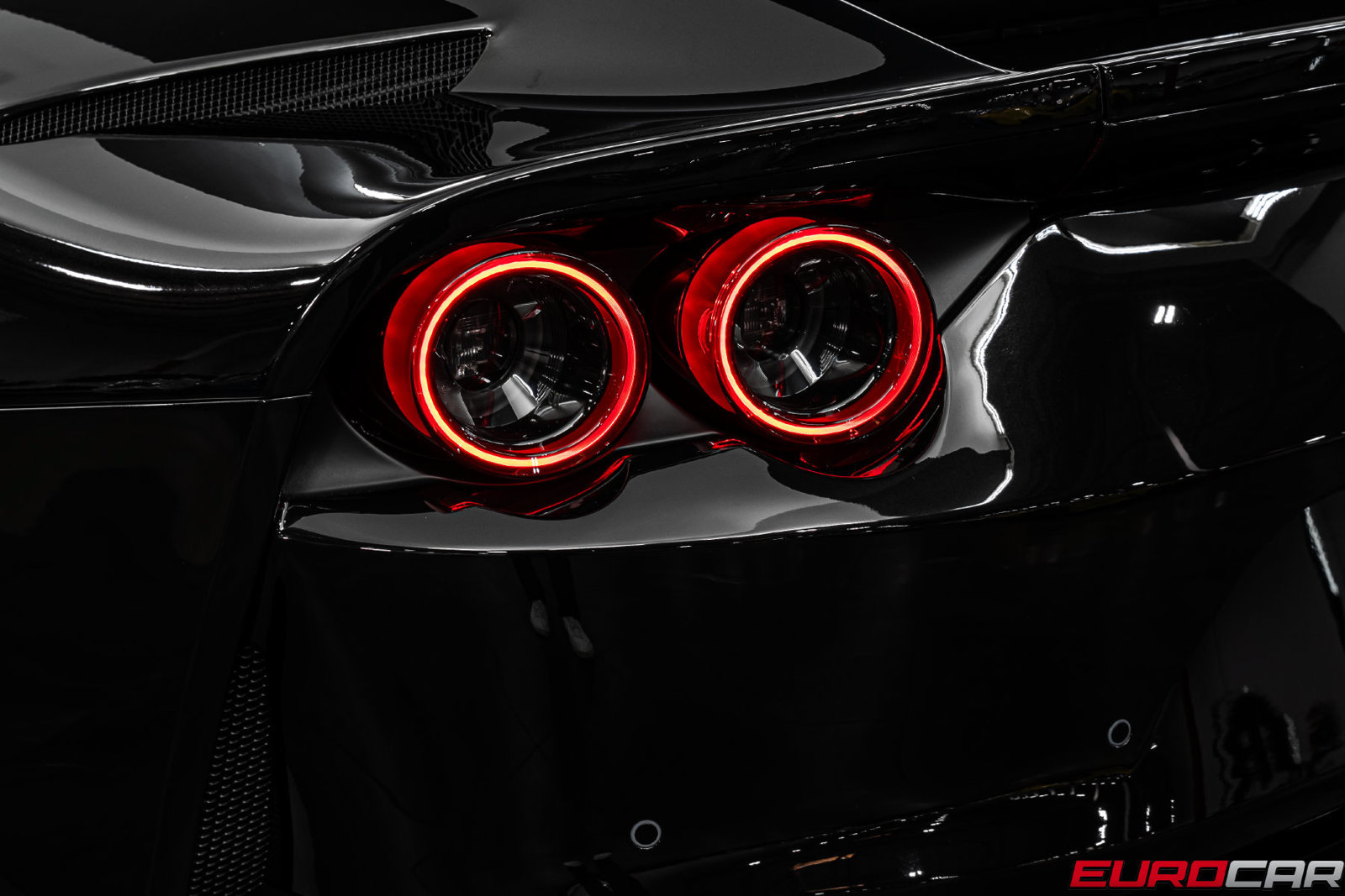 Used 2020 Ferrari 812 Superfast RWD image 21