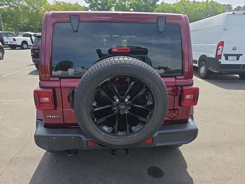 Used 2021 Jeep Wrangler Unlimited Sahara w/ Cold Weather Group AWD/4WD image 6