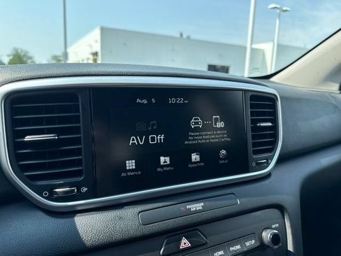 Used 2022 Kia Sportage LX FWD image 16