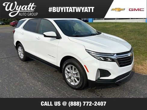 Used 2022 Chevrolet Equinox LT w/ Driver Convenience Package image 1