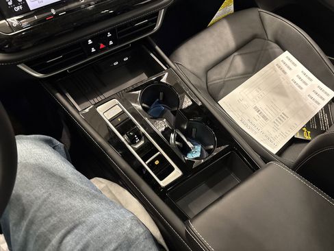 New 2026 Volkswagen Atlas SE image 34