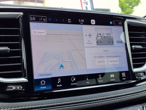 Certified 2023 Chrysler Pacifica Limited FWD image 14