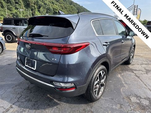 Used 2021 Kia Sportage EX w/ EX Technology Package image 5