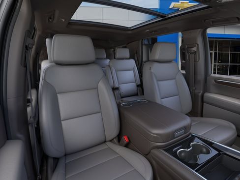 New 2026 Chevrolet Tahoe Z71 AWD/4WD image 16
