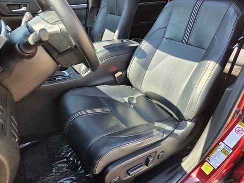 Used 2018 Toyota Highlander SE AWD/4WD image 8