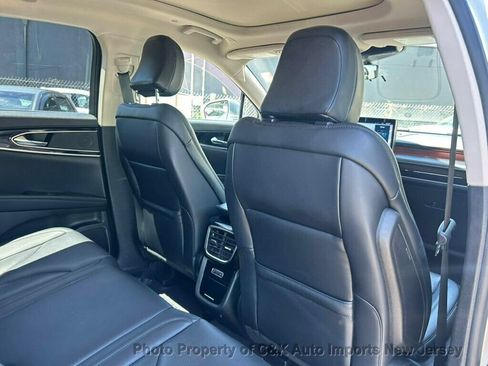 Used 2022 Lincoln Nautilus Reserve w/ Cargo Utility Package AWD/4WD image 36