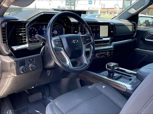 Used 2023 Chevrolet Silverado 1500 RST RWD image 17
