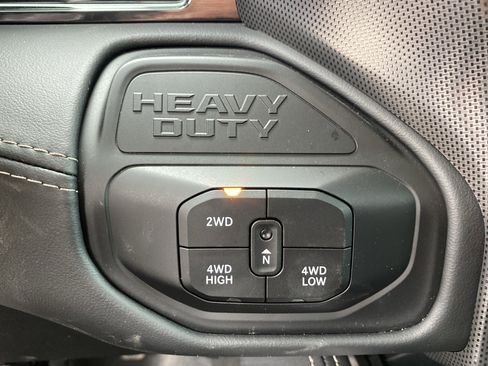 Used 2025 RAM 3500 Limited image 37