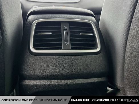 Used 2019 Kia Sorento S FWD image 24