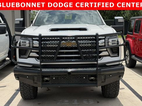 Used 2025 Chevrolet Silverado 2500 High Country w/ High Country Premium Package AWD/4WD image 12