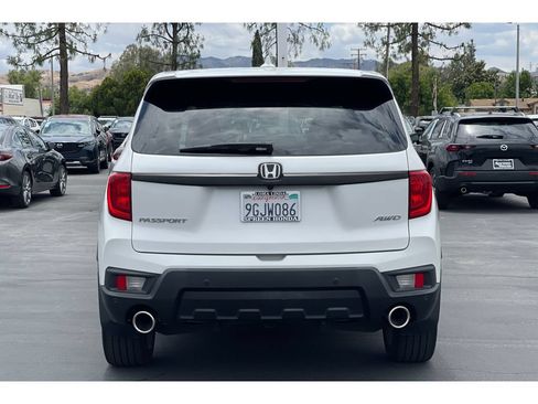 Certified 2023 Honda Passport EX-L image 4