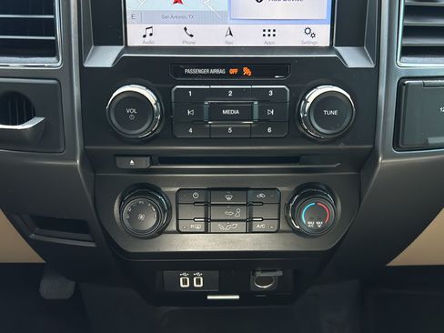Used 2017 Ford F150 XLT w/ Equipment Group 301A Mid RWD image 21