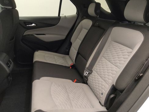 Used 2020 Chevrolet Equinox LT FWD image 18