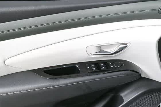 New 2026 Hyundai Tucson Limited FWD image 17
